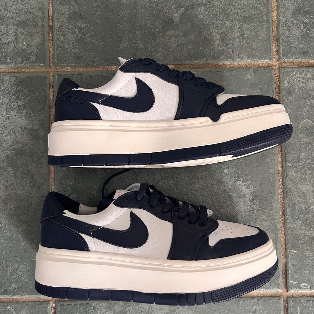 Nike Air Jordan 1 Elevate Low in Midnight Navy